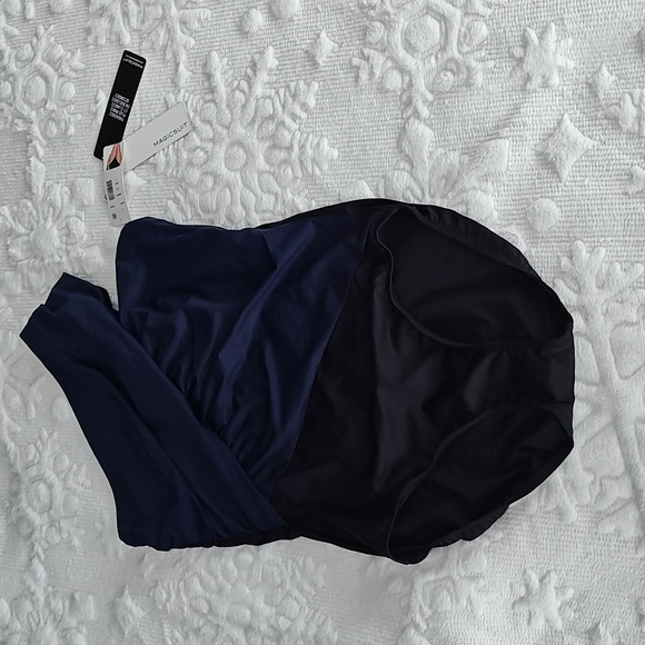 Magicsuit by Miraclesuit Women's Solids Goddess One Piece Swimsuit - Picture 6 of 7